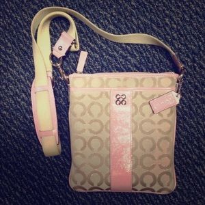 Coach signature swing pack